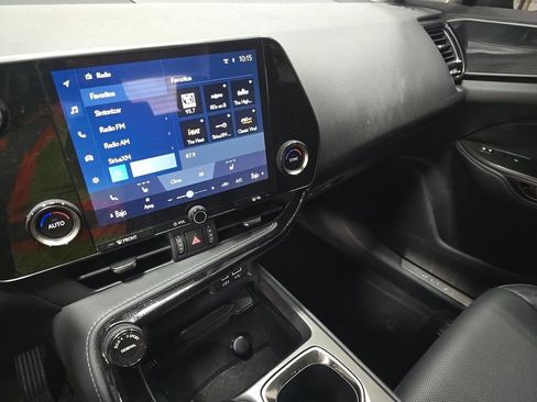 Used 2024 Lexus NX 250 FWD w/ Towing Package (2000 Lbs) image 6
