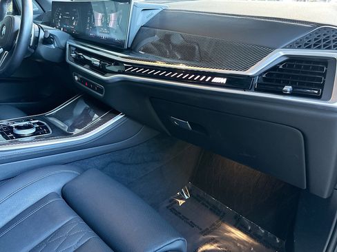 Used 2024 BMW X5 M60i image 31