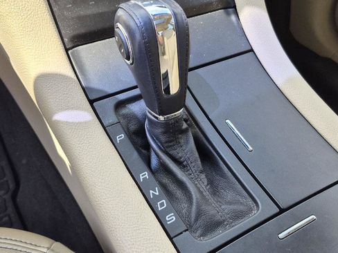 Used 2013 Ford Taurus SEL FWD image 8