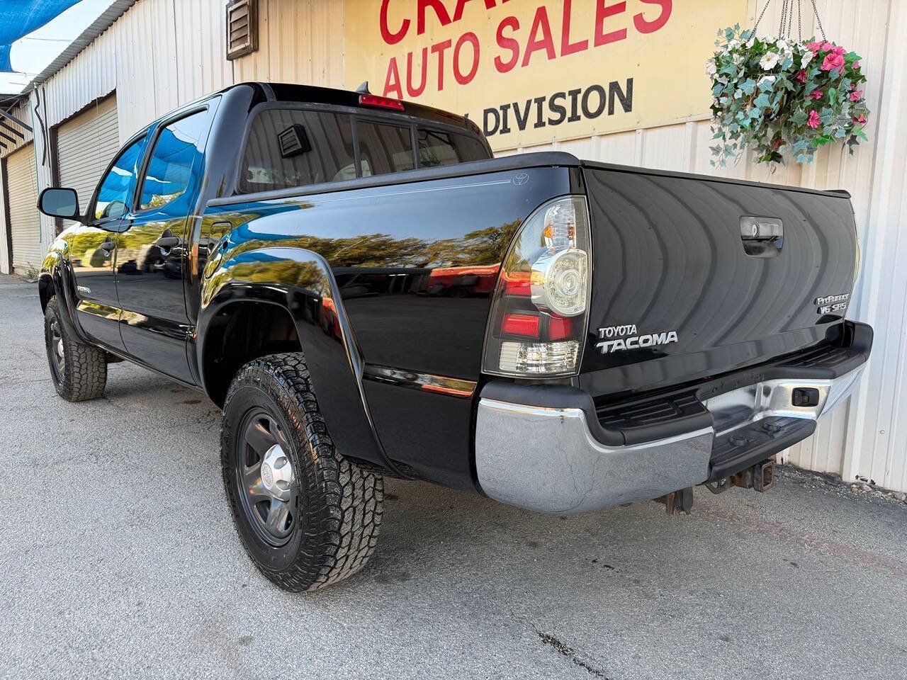 Used 2015 Toyota Tacoma PreRunner w/ SR5 Package RWD image 10