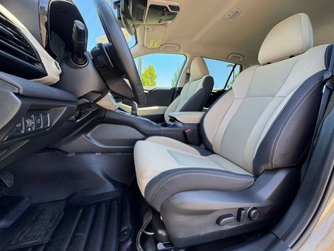 Certified 2023 Subaru Outback Premium AWD/4WD image 14