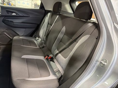 Used 2024 Chevrolet TrailBlazer LS image 30