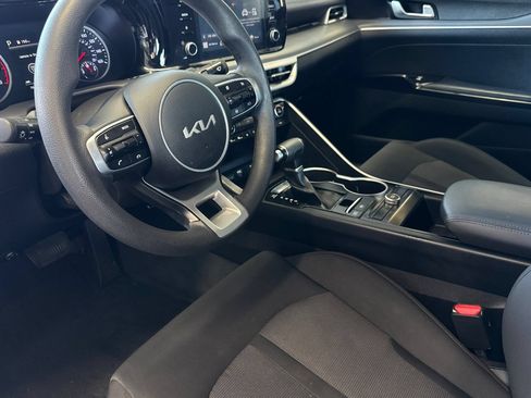 Used 2022 Kia K5 LXS FWD image 10