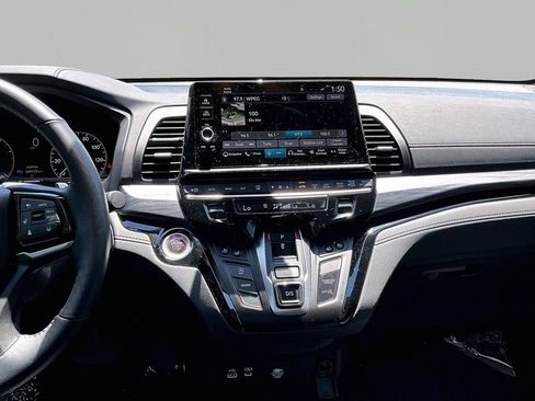 Used 2025 Honda Odyssey Elite image 10