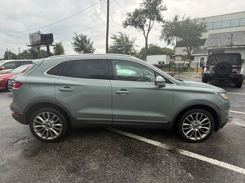 Used 2017 Lincoln MKC Reserve FWD image 5
