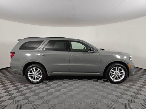Used 2024 Dodge Durango GT image 2