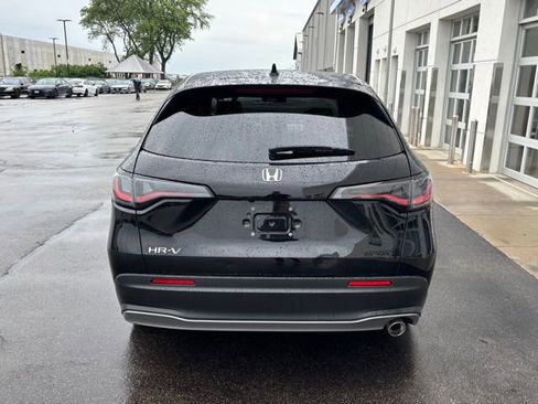 Certified 2025 Honda HR-V Sport image 4
