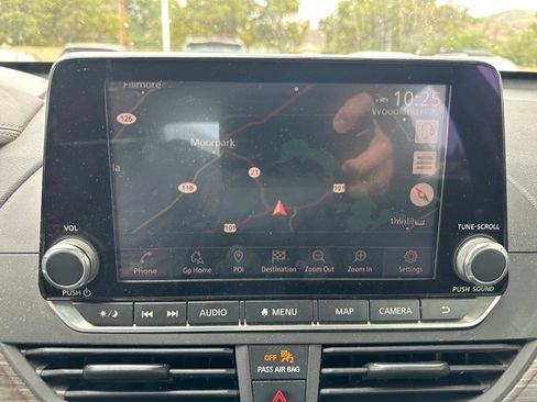 Used 2020 Nissan Altima 2.5 SL FWD image 10