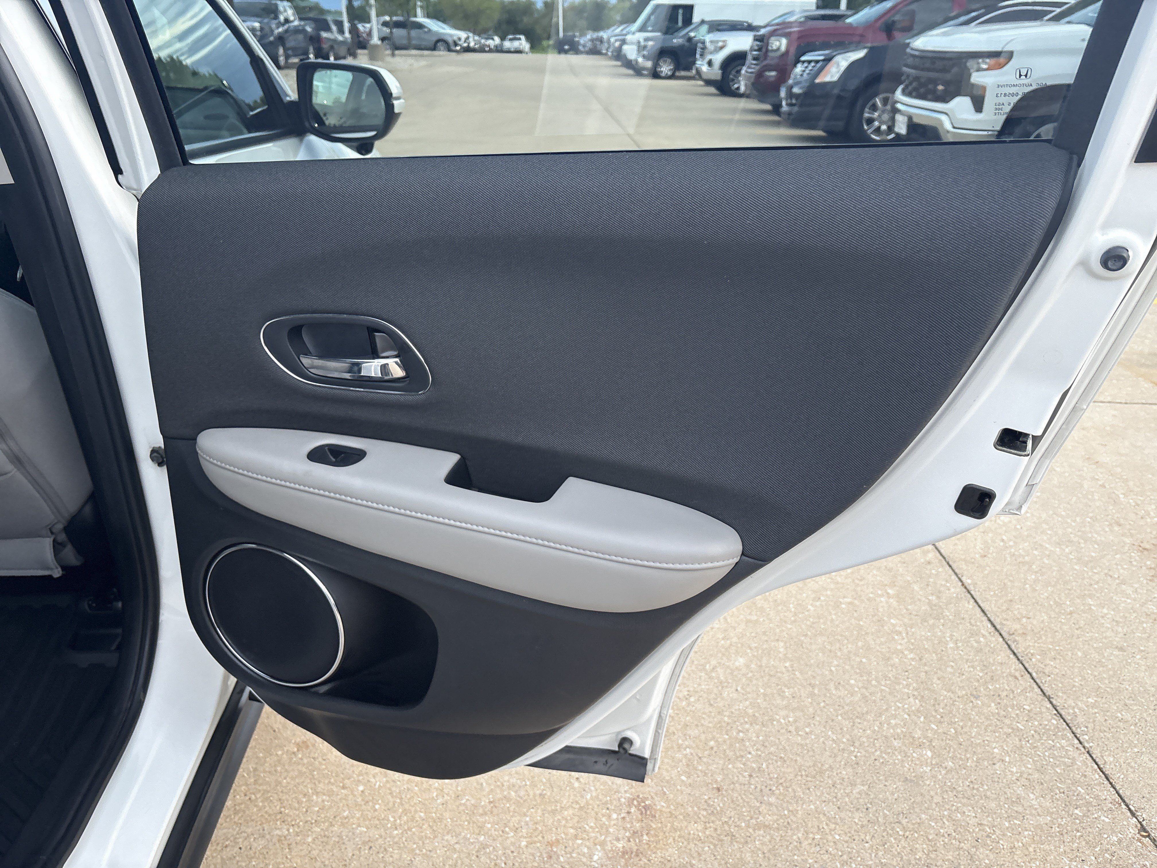 Used 2022 Honda HR-V EX image 14