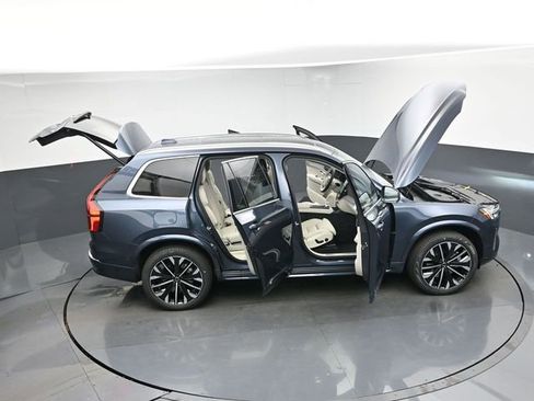 New 2026 Volvo XC90 T8 Ultra w/ Protection Package Premier AWD/4WD image 49