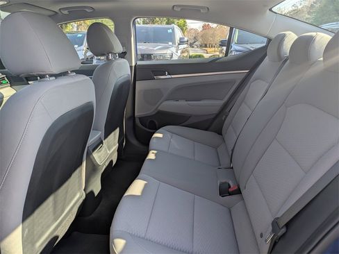 Used 2023 Hyundai Elantra Blue image 11