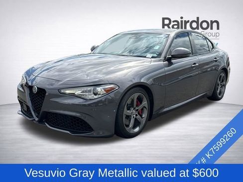 Used 2019 Alfa Romeo Giulia w/ Quick Order Package 22K Sport RWD image 3
