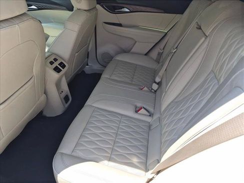 Used 2021 Buick Envision Avenir w/ Technology Package II AWD/4WD image 20