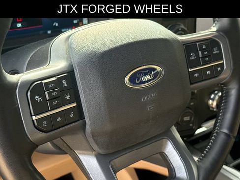 Used 2024 Ford F350 Lariat w/ Lariat Ultimate Package AWD/4WD image 29