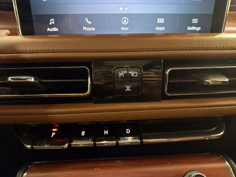 Used 2021 Lincoln Aviator Reserve w/ Equipment Group 201A RWD image 18