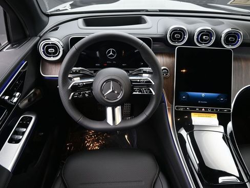 New 2026 Mercedes-Benz GLC 300 4MATIC image 19