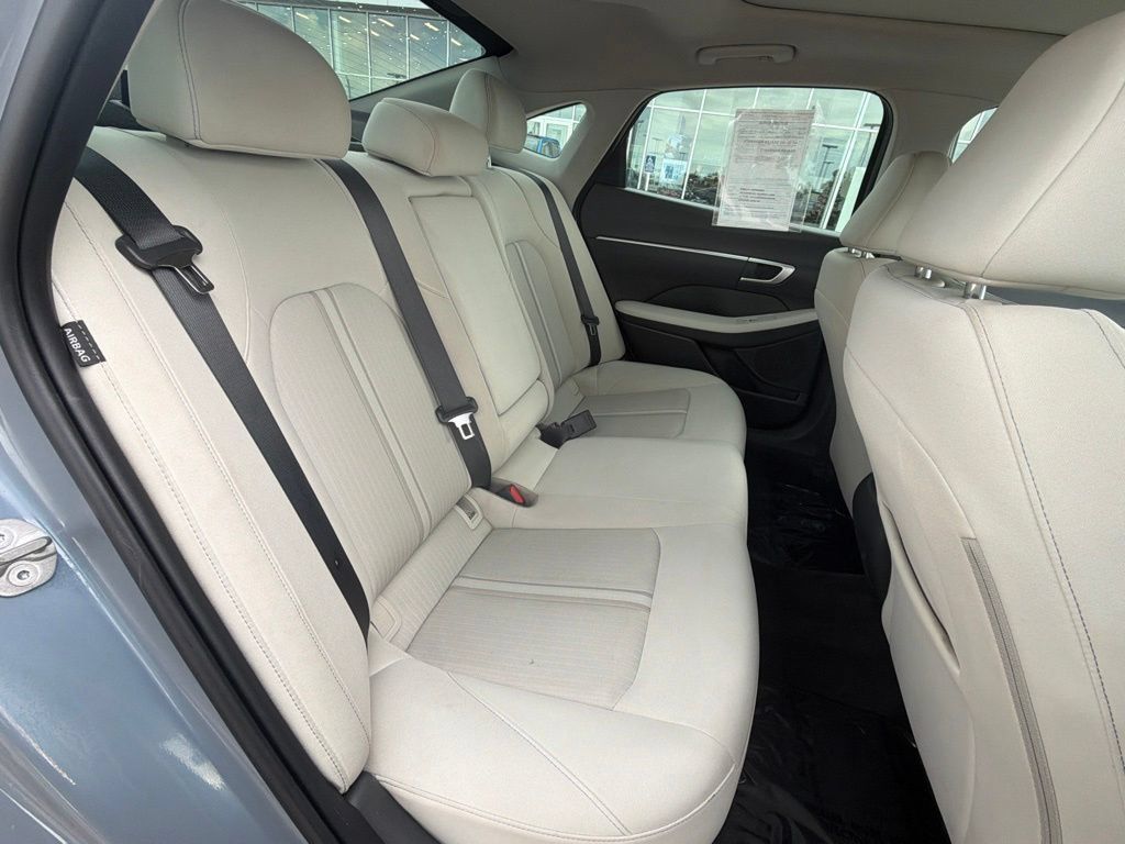 Used 2025 Hyundai Sonata SEL FWD image 12