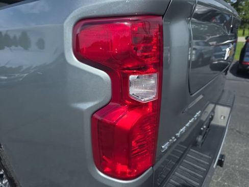 Used 2023 Chevrolet Silverado 1500 LT AWD/4WD image 35