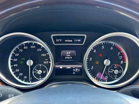 Used 2013 Mercedes-Benz GL 450 4MATIC image 28
