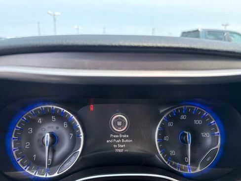 Used 2019 Chrysler Pacifica Limited FWD image 17
