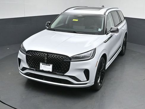 Certified 2025 Lincoln Aviator Reserve w/ Equipment Group 201A AWD/4WD image 45