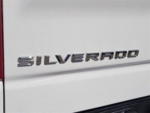Used 2022 Chevrolet Silverado 1500 RST image 17