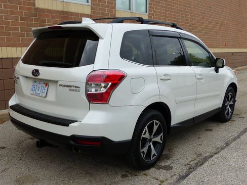 Used 2016 Subaru Forester 2.5i Limited AWD/4WD image 9