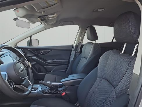 Used 2022 Subaru Crosstrek 2.0i image 9