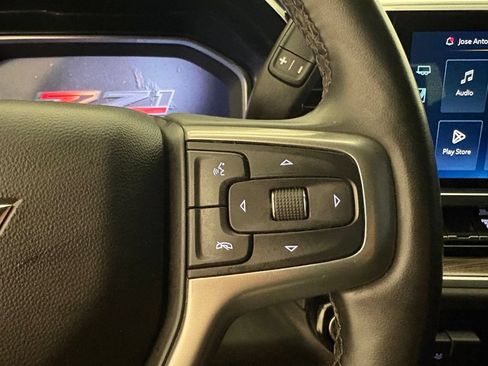 Used 2025 Chevrolet Silverado 2500 LT AWD/4WD image 5