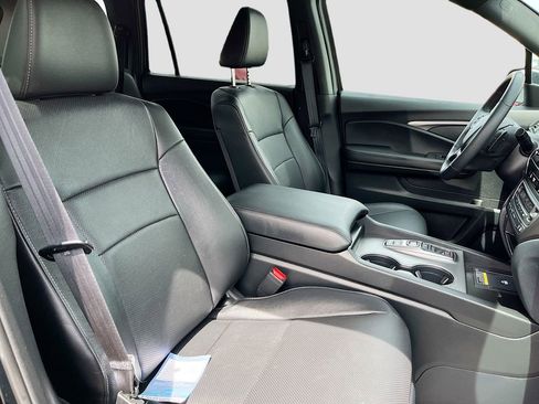 Used 2025 Honda Passport EX-L image 30