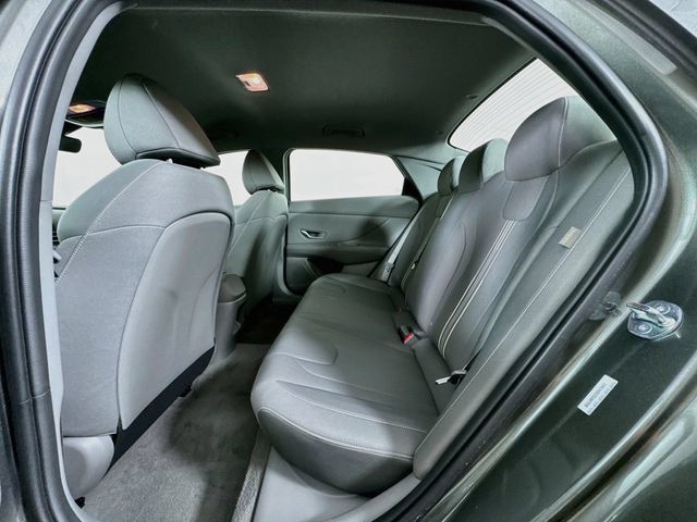 Certified 2025 Hyundai Elantra Sport FWD image 37