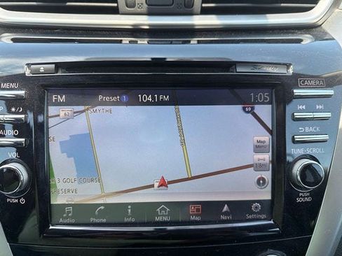Used 2017 Nissan Murano SL w/ Cargo Package FWD image 16