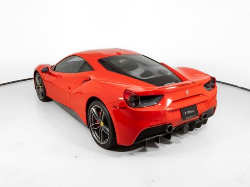 Used 2017 Ferrari 488 GTB image 17