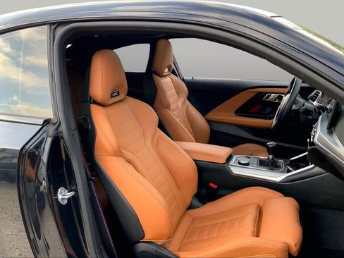 Used 2023 BMW M2 w/ Lighting Package RWD image 8