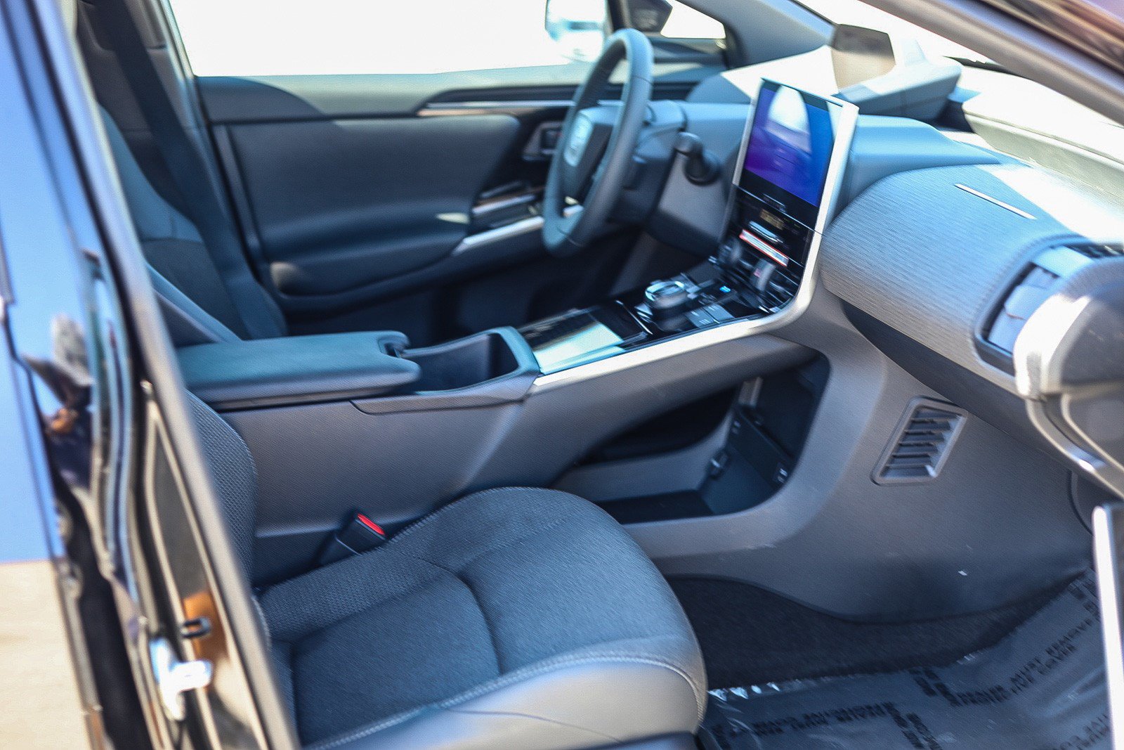 Used 2025 Toyota bZ4X FWD w/ Weather Package image 16
