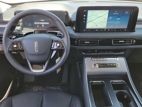 New 2026 Lincoln Aviator AWD image 9