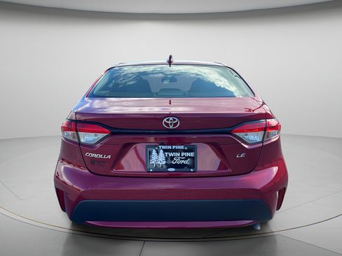 Used 2022 Toyota Corolla LE w/ LE Convenience Package FWD image 6