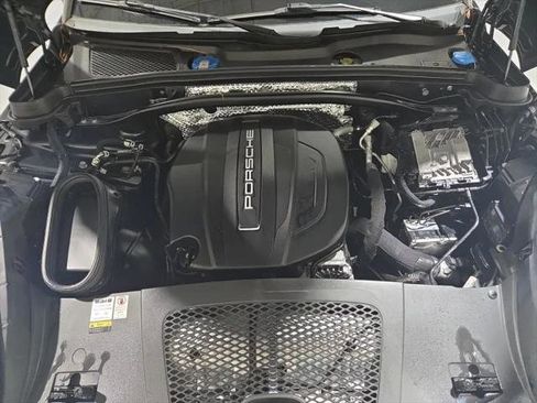 Used 2021 Porsche Macan AWD/4WD image 27