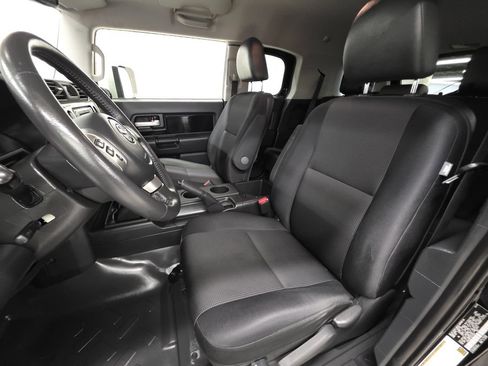 Used 2014 Toyota FJ Cruiser 4WD w/ Upgrade Package image 20