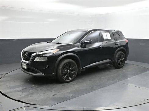 Certified 2021 Nissan Rogue SV w/ Premium Package image 34