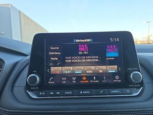 Used 2024 Nissan Rogue SV image 8