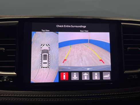 Used 2023 Chrysler Pacifica Limited w/ S Appearance Package FWD image 14