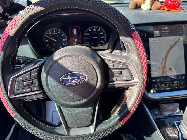 Used 2025 Subaru Outback Premium AWD/4WD image 10