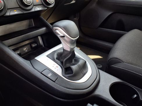Certified 2022 Kia Forte LXS FWD image 21