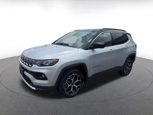 Used 2025 Jeep Compass Limited AWD/4WD image 7