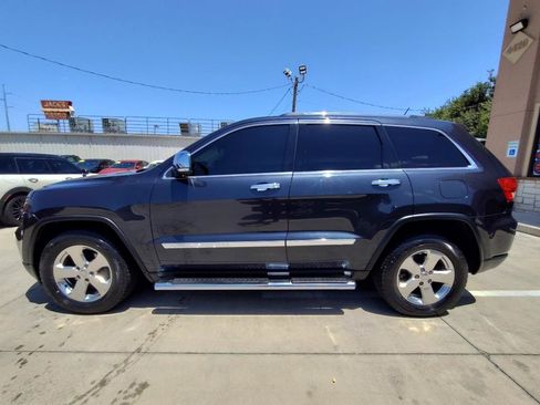 Used 2013 Jeep Grand Cherokee Limited w/ Mopar Chrome Edition Group RWD image 7