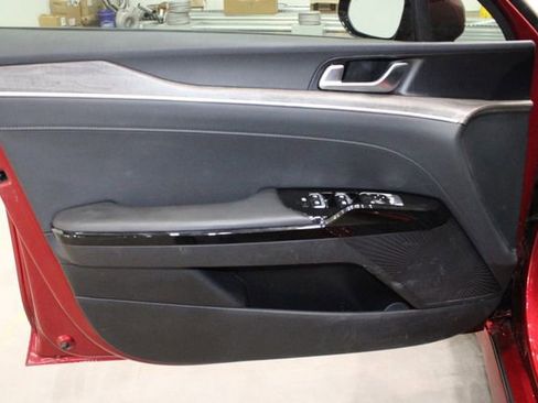 Used 2021 Kia K5 EX image 16