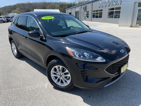 Used 2020 Ford Escape SE AWD/4WD image 3