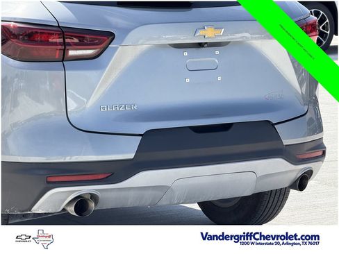 Certified 2023 Chevrolet Blazer LT w/ Convenience Package FWD image 6