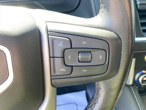 Used 2022 GMC Yukon SLT w/ SLT Premium Package AWD/4WD image 16